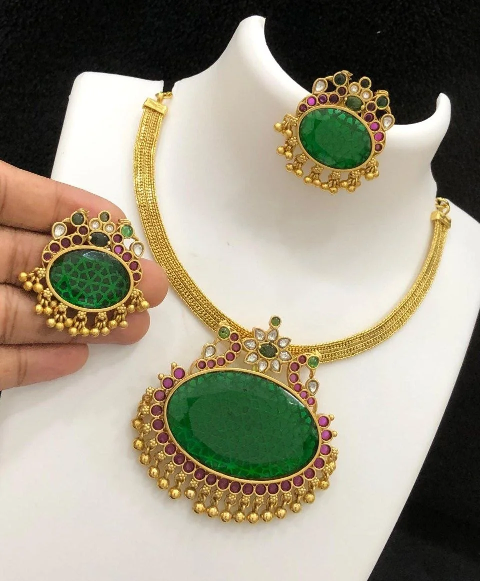 Vasundhara Royal Blue Necklace set